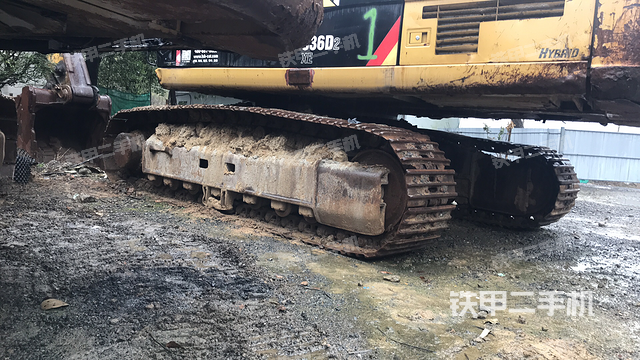 单侧履带整体（整机外观）