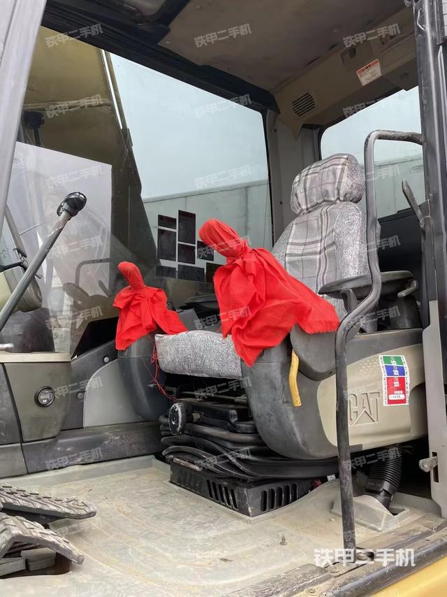 駕駛室整體（整機(jī)外觀）