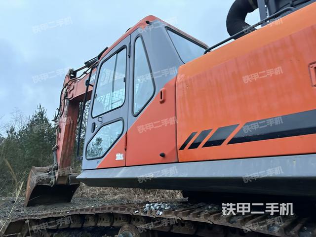 驾驶室整体（整机外观）