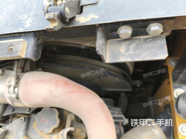 氣門室蓋螺絲特寫（上車部件）