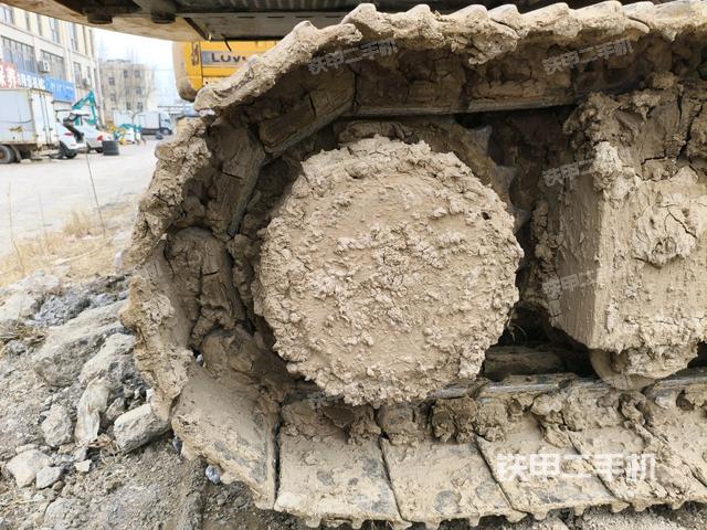 左驅(qū)動輪（行走機(jī)構(gòu)）