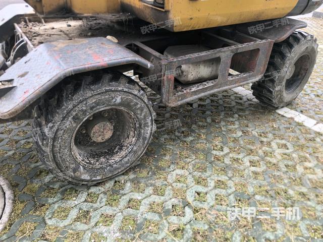 左側(cè)履帶整體?（行走機(jī)構(gòu)）