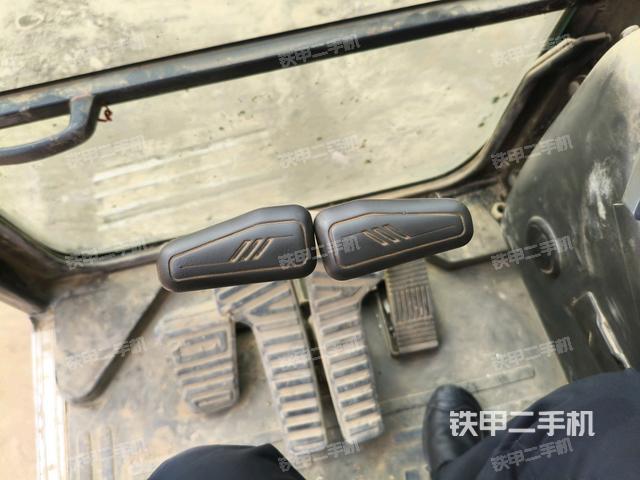 后窗玻璃角標(biāo)（駕駛室部分）