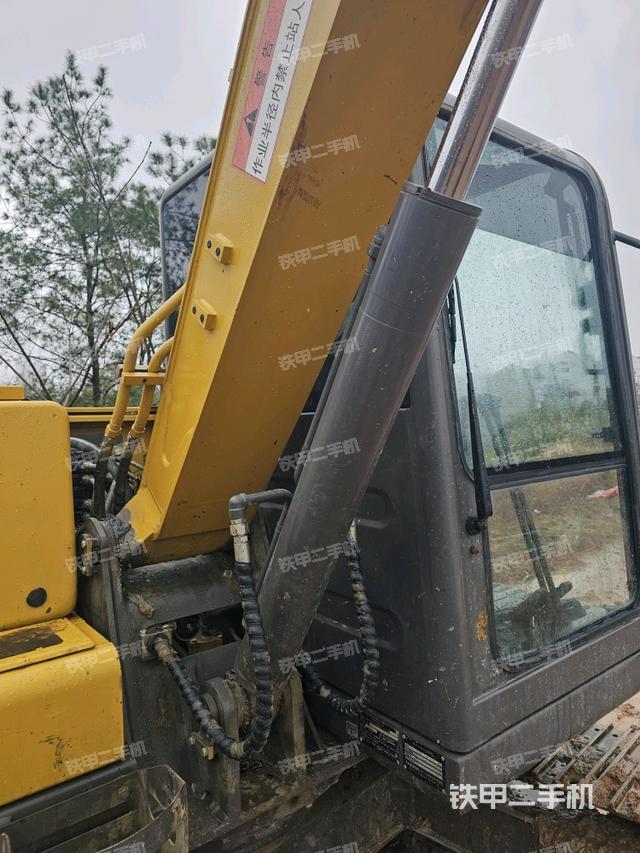 大臂根部?斜（工作和回轉裝置）