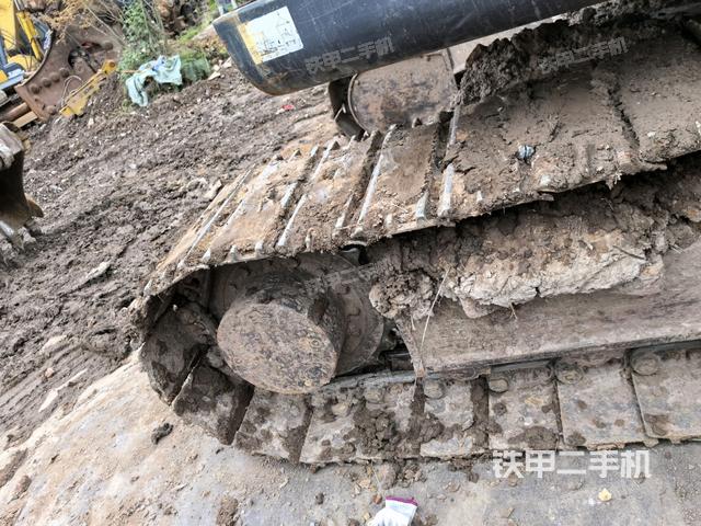 右側(cè)履帶整體（行走機(jī)構(gòu)）