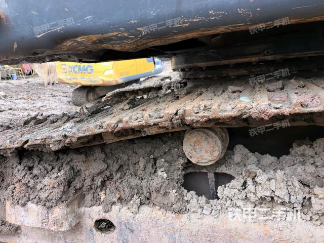 左侧履带整体 （行走机构）