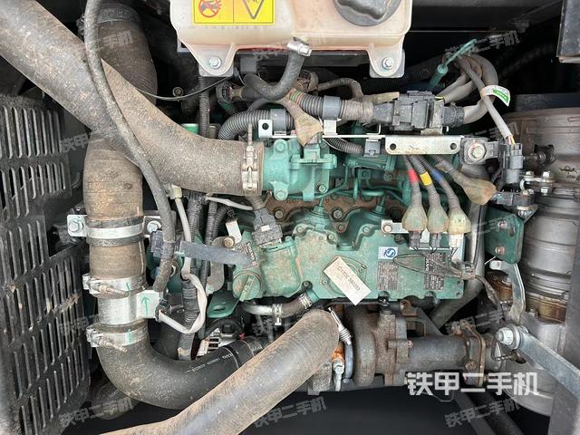 发动机整体俯视（整机外观）