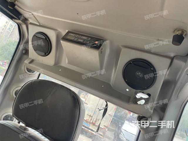 后窗玻璃角標(biāo)（駕駛室部分）