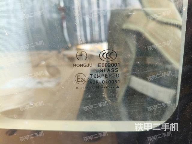 后窗玻璃角標(biāo)(駕駛室部分) 后窗玻璃角標(biāo)(駕駛室部分)