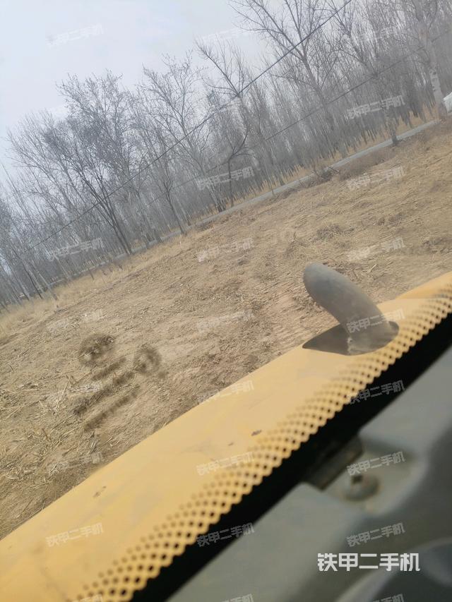 后窗玻璃角標（駕駛室部分）