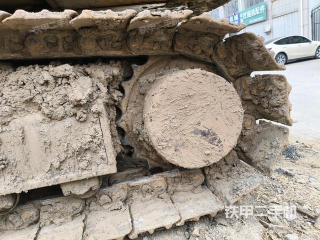 右驅(qū)動(dòng)輪（行走機(jī)構(gòu)）