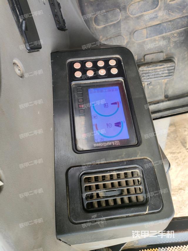 顯示屏?（駕駛室部分）