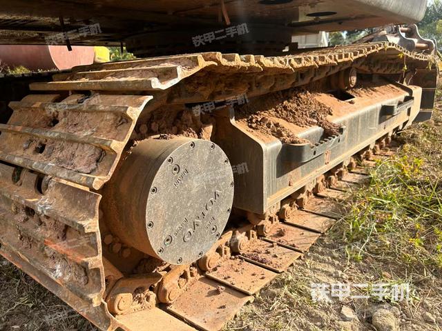 单侧履带整体（整机外观）