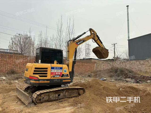 整機(jī)右后45°(整機(jī)外觀) 整機(jī)右后45°(整機(jī)外觀)