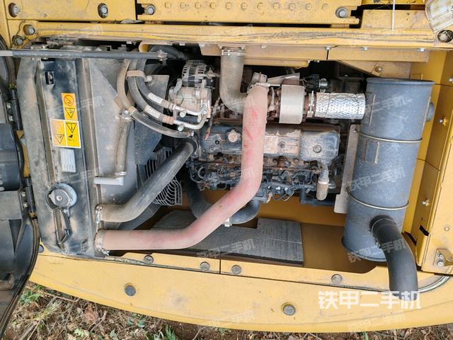 發(fā)動(dòng)機(jī)整體俯視(整機(jī)外觀) 發(fā)動(dòng)機(jī)整體俯視(整機(jī)外觀)