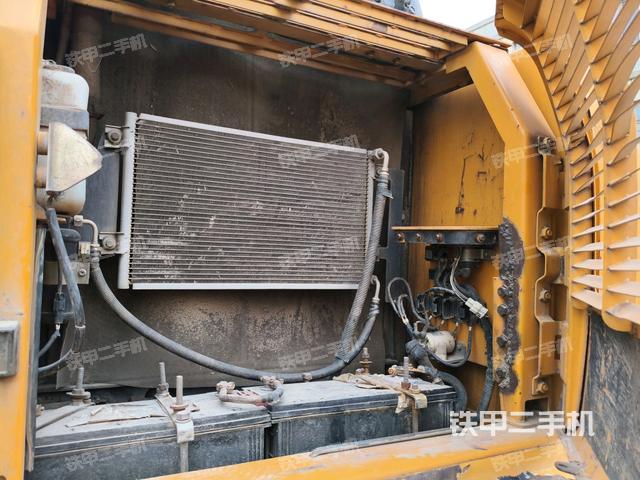 散熱器正面（大件艙室）