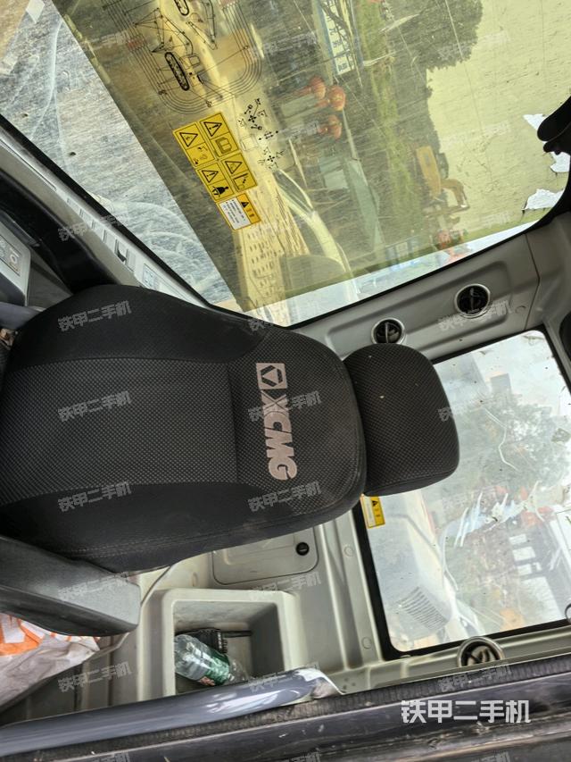 后窗玻璃角標(biāo)（駕駛室部分）