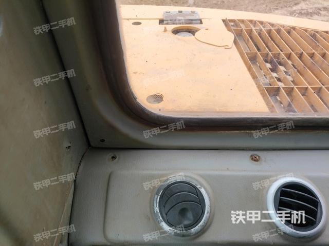 后窗玻璃角標(biāo)（駕駛室部分）