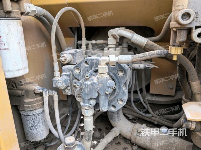 電瓶（大件艙室）