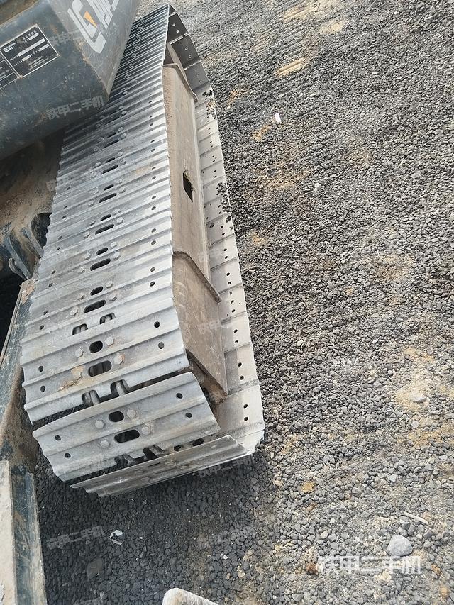 单侧履带整体（整机外观）