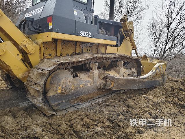 整机右侧（设备外观及核心部件）