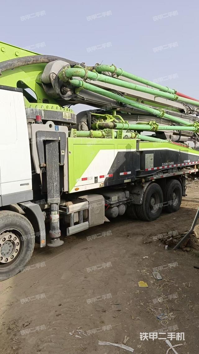 整机左侧（设备外观及核心部件）