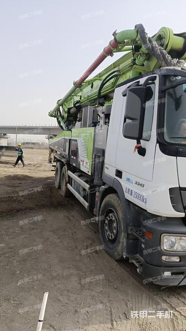 整机右后45°（设备外观及核心部件）