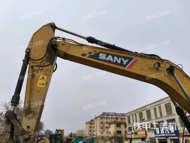 大臂整體?右側(cè)（工作和回轉(zhuǎn)裝置）