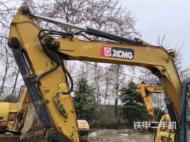 小臂整體右前(工作和回轉(zhuǎn)裝置) 小臂整體右前(工作和回轉(zhuǎn)裝置)