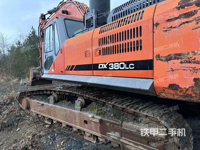 单侧履带整体（整机外观）