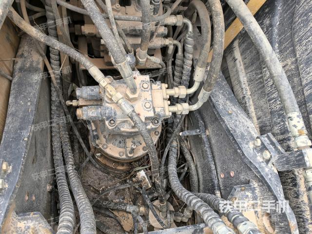 駕駛室頂部俯視（上車部件）