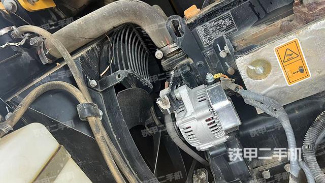 水箱+風扇特寫(上車部件) 水箱+風扇特寫(上車部件)