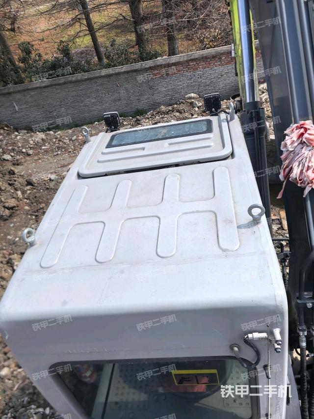 駕駛室頂部俯視(上車部件) 駕駛室頂部俯視(上車部件)