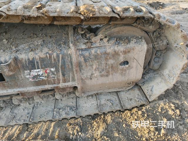 左驅(qū)動(dòng)輪（行走機(jī)構(gòu)）