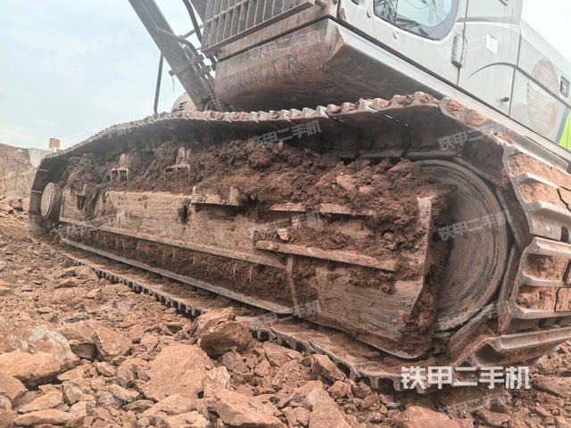 左側(cè)履帶整體?（行走機構(gòu)）