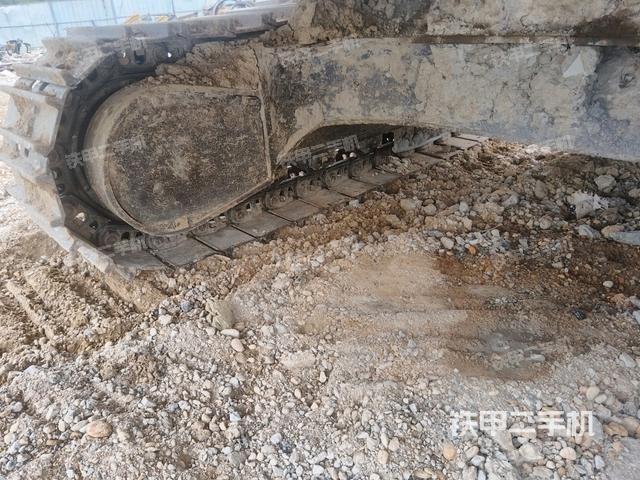 左側(cè)行走馬達(dá)蓋板（行走機(jī)構(gòu)）