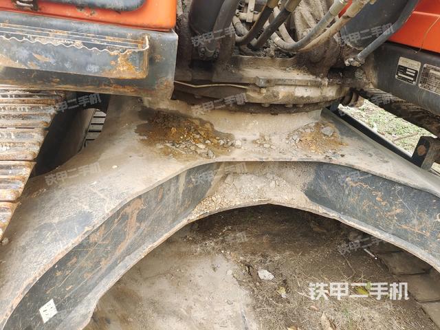 大臂根部?斜視(工作和回轉(zhuǎn)裝置) 大臂根部?斜視(工作和回轉(zhuǎn)裝置)