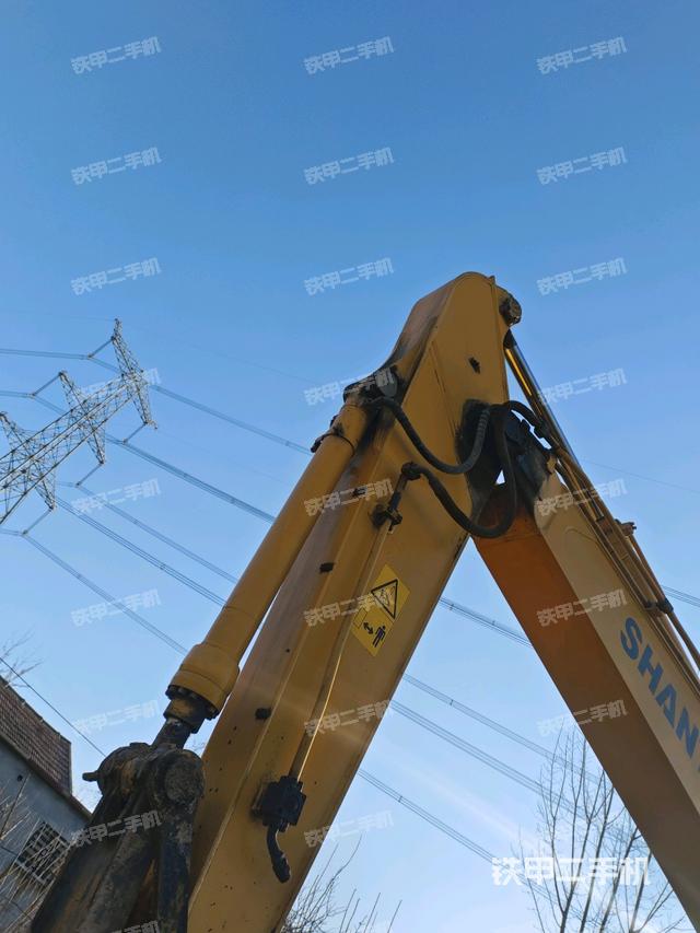 小臂整體左后（工作和回轉(zhuǎn)裝置）