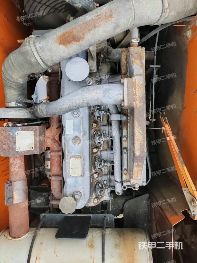 中央回轉(zhuǎn)接頭特寫（上車部件）