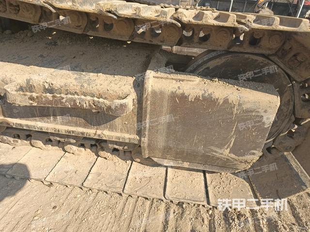 左導向輪(行走機構) 左導向輪(行走機構)