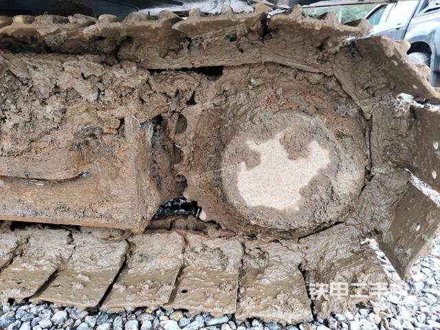 右側(cè)履帶整體?（行走機構(gòu)）