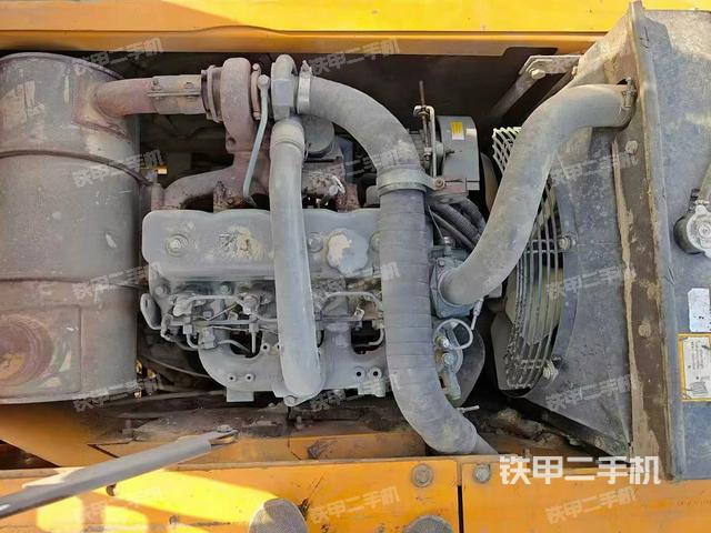 發(fā)動(dòng)機(jī)整體俯視(整機(jī)外觀) 發(fā)動(dòng)機(jī)整體俯視(整機(jī)外觀)