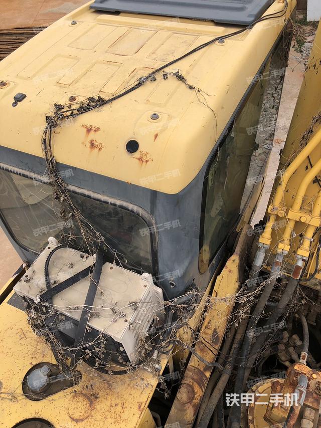 駕駛室頂部（整機(jī)外觀）