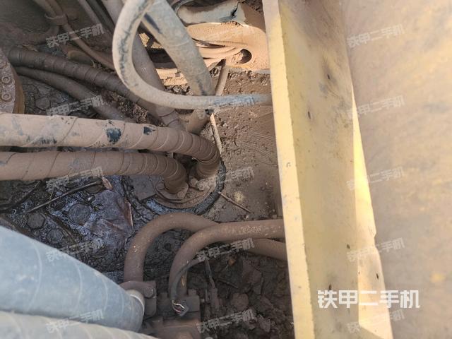 回轉(zhuǎn)馬達(dá)（上車部件）