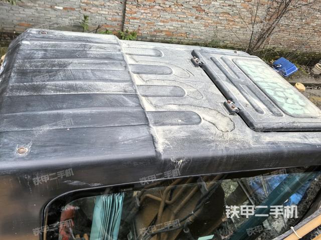 駕駛室頂部俯視（上車部件）