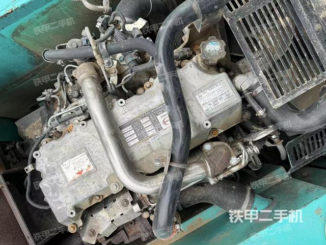 發(fā)動機(jī)整體俯視(整機(jī)外觀) 發(fā)動機(jī)整體俯視(整機(jī)外觀)