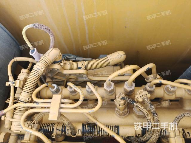 中央回转接头特写（上车部件）