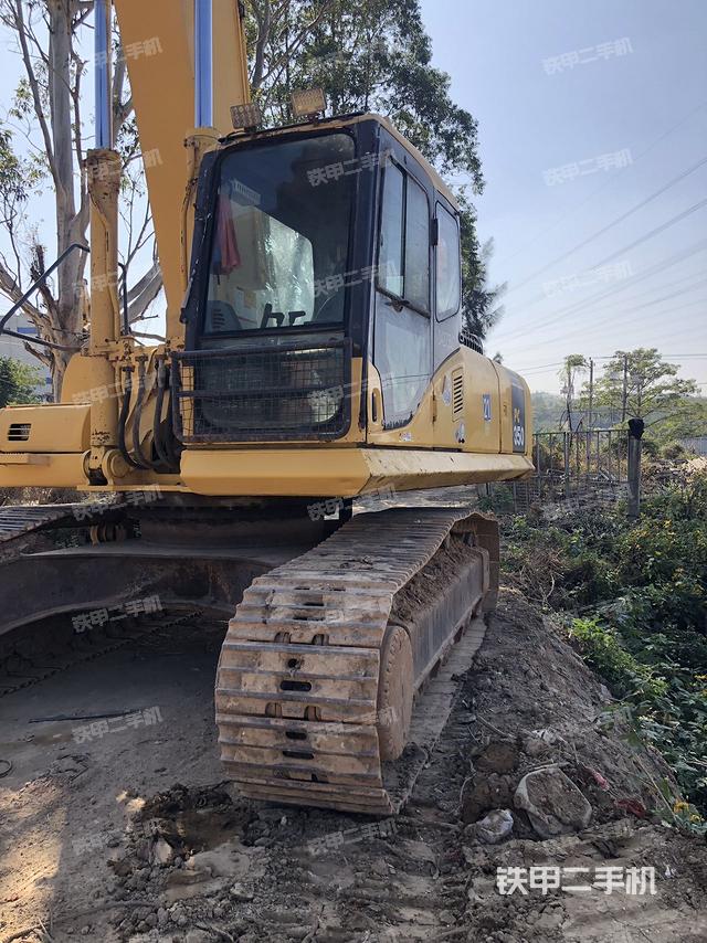 驾驶室顶部（整机外观）