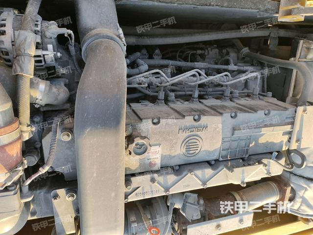 發(fā)動(dòng)機(jī)室（上車部件）