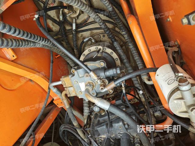 回轉(zhuǎn)馬達(dá)（上車部件）